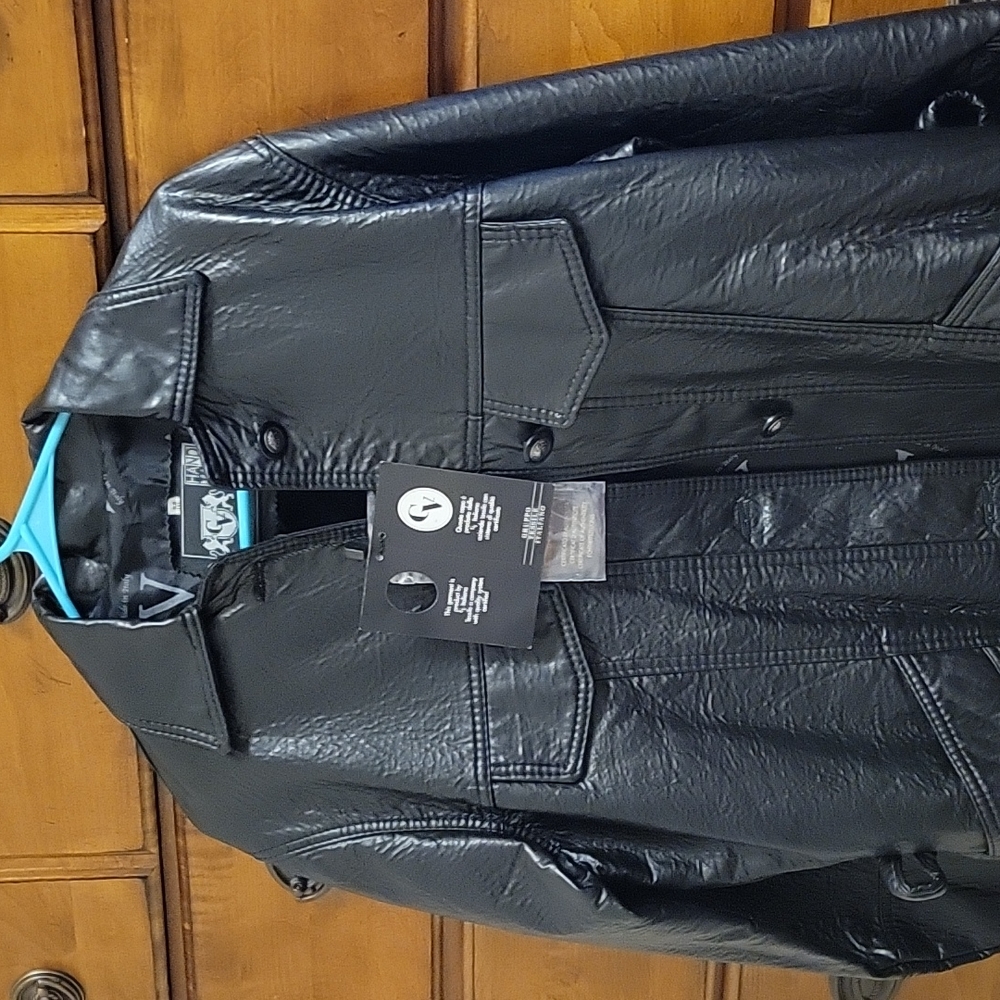 GV leather jacket - Picture 4 of 5